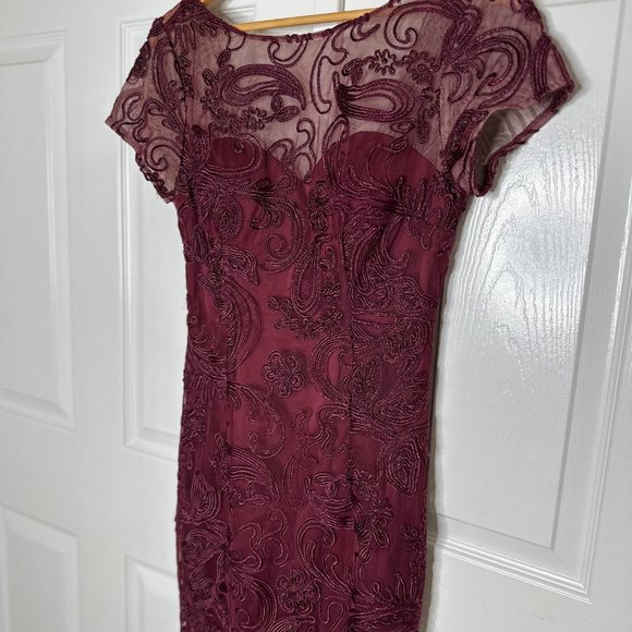 JS Collections Women's Boat Neck Short Sleeve Laced Burgundy  Mermaid Gown - Picture 13 of 16